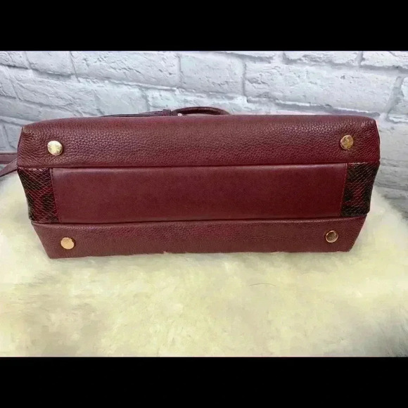 MICHAEL KORS Large Rollins Oxblood Leather Satchel - Picture 5 of 14